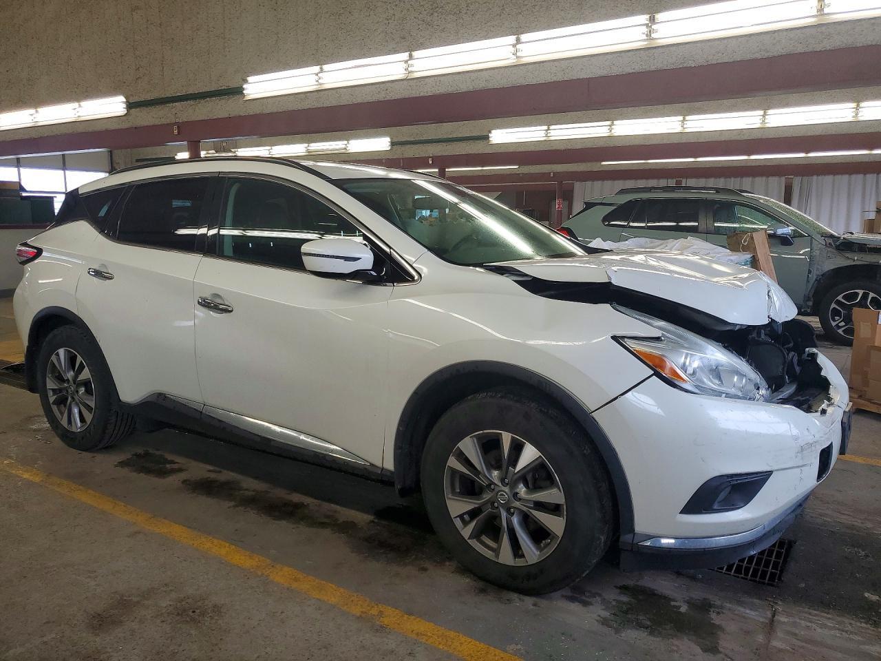 2016 NISSAN MURANO