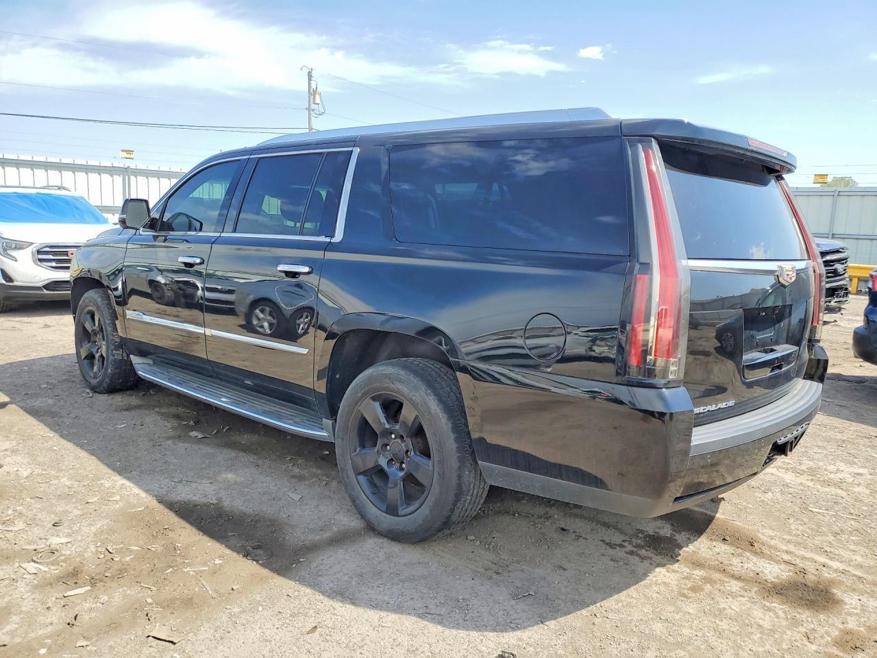 2016 CADILLAC Escalade ESV
