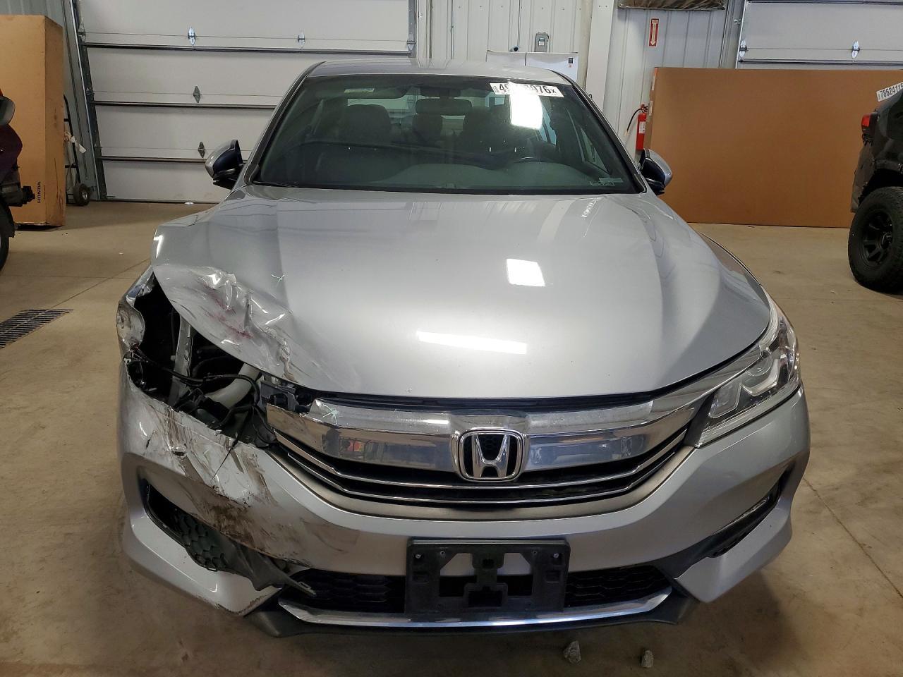 2017 HONDA ACCORD