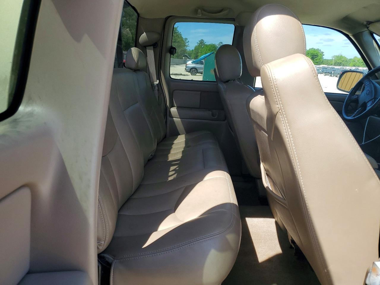2004 CHEVROLET Silverado
