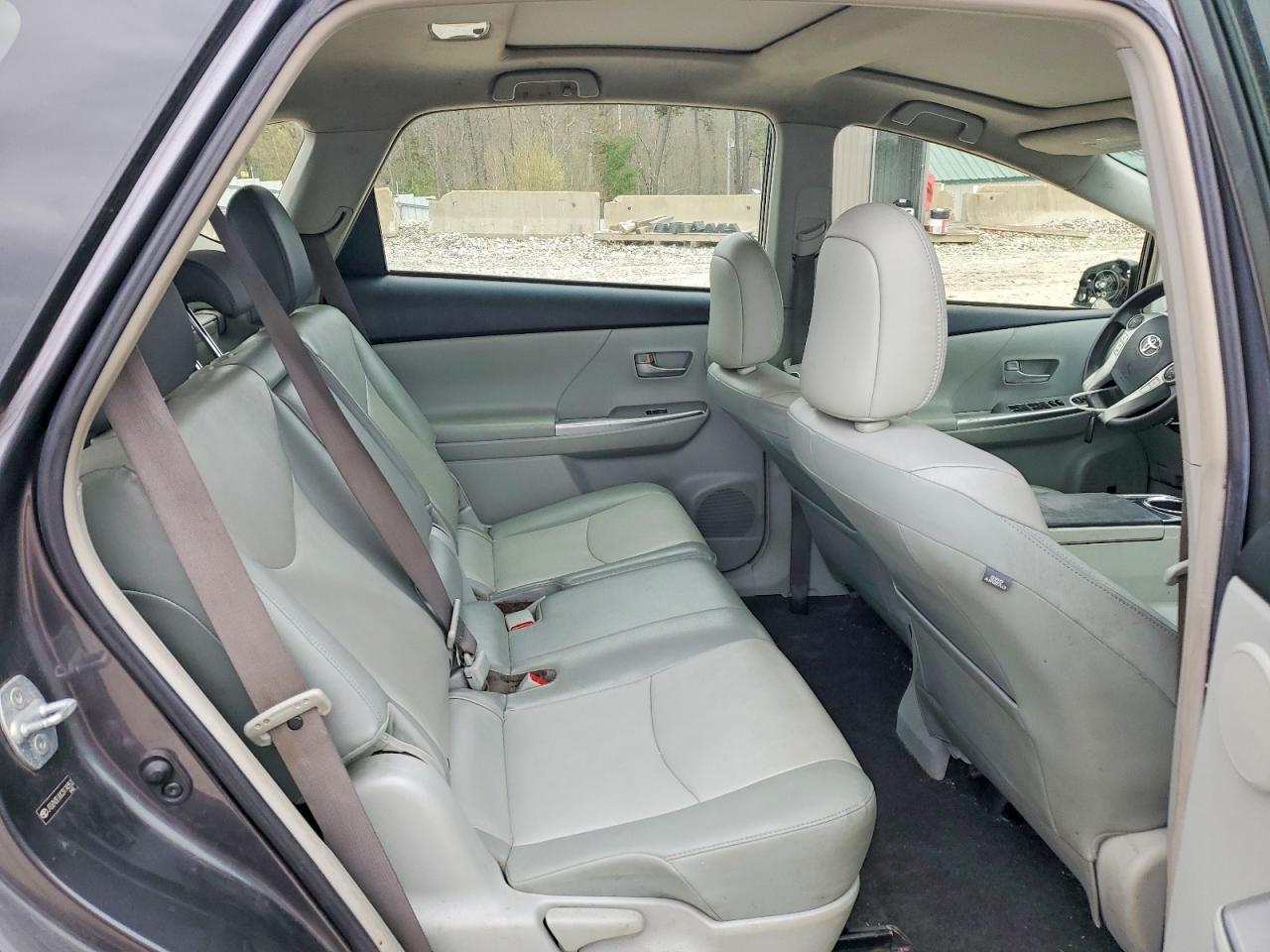 2012 TOYOTA PRIUS V