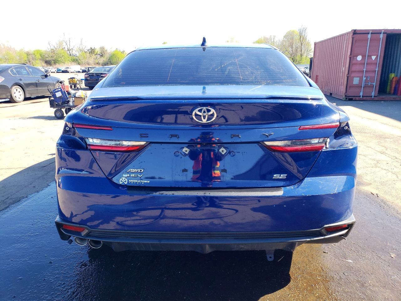2025 TOYOTA CAMRY