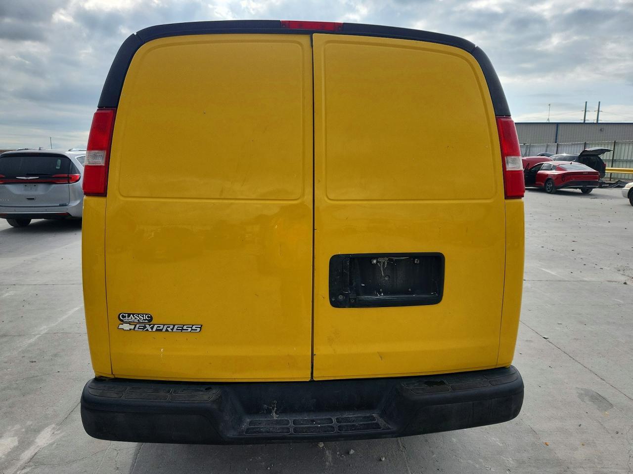 2019 CHEVROLET EXPRESS 2500