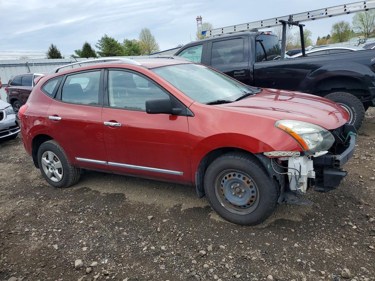 2015 NISSAN ROGUE