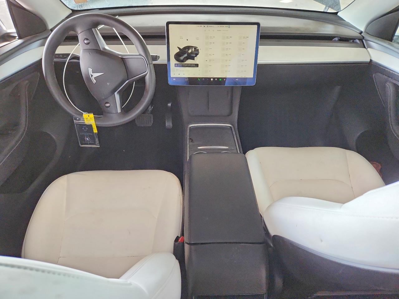 2025 TESLA MODEL Y