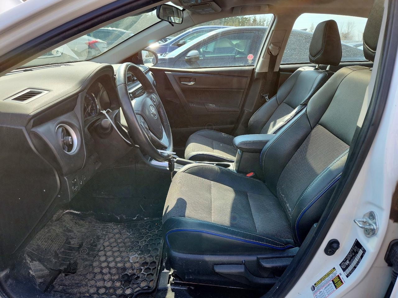 2017 TOYOTA COROLLA
