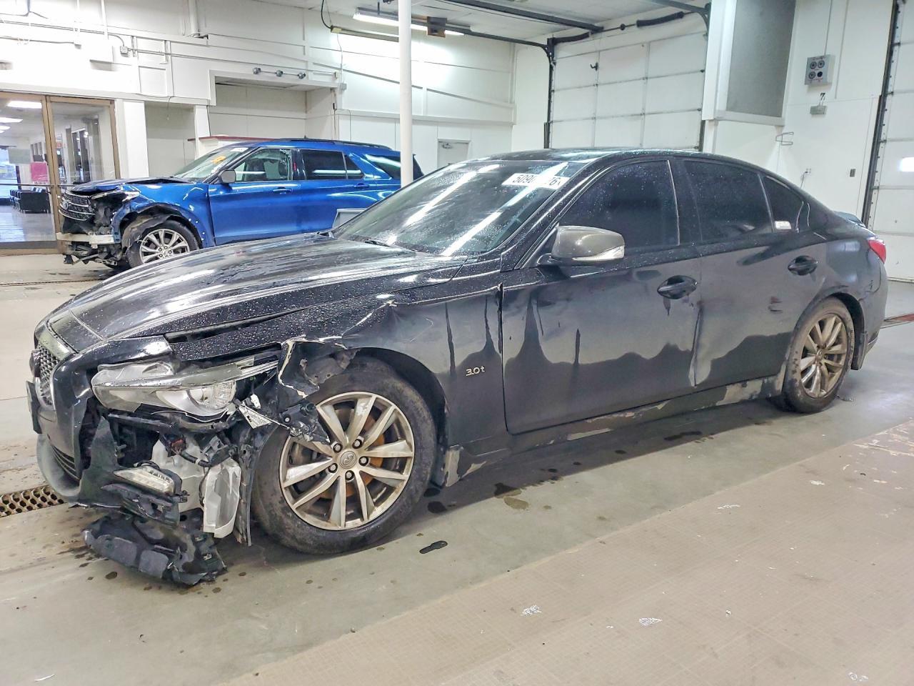 2016 INFINITI Q50