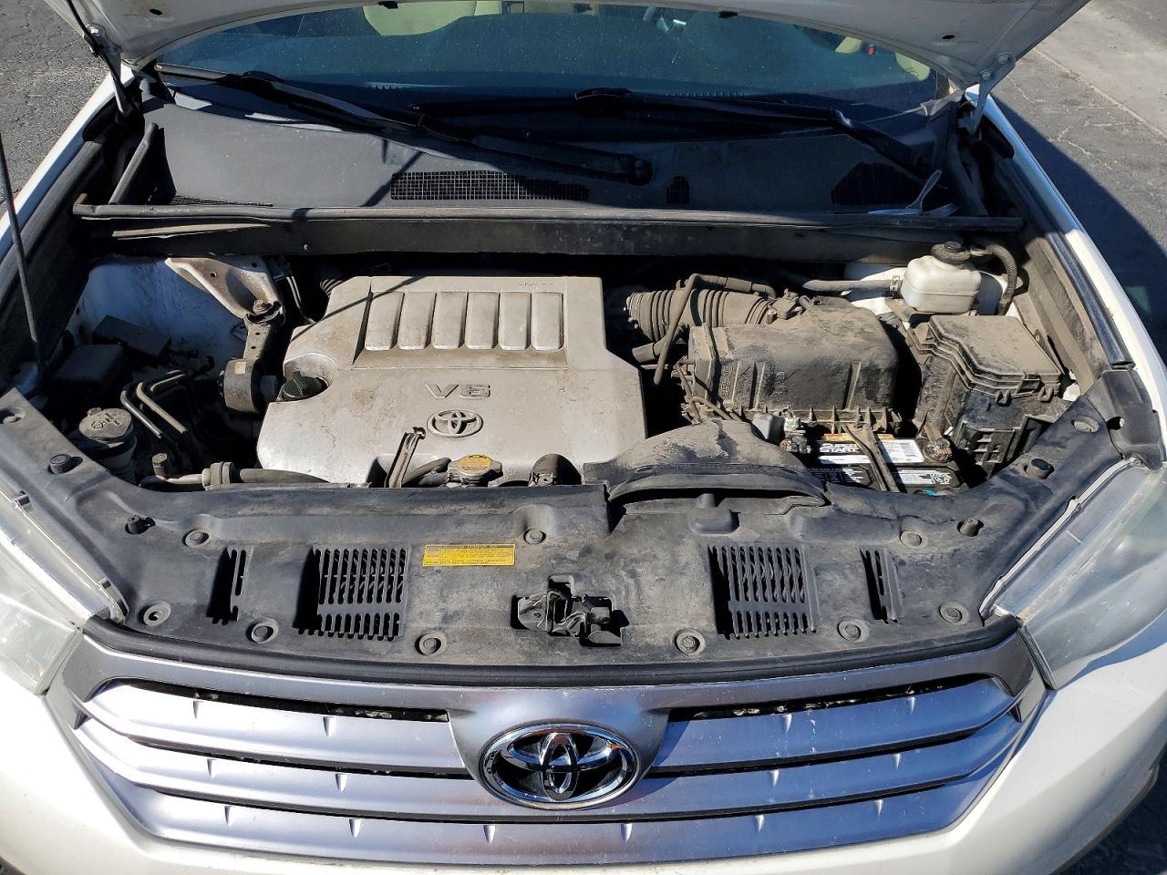 2013 TOYOTA HIGHLANDER