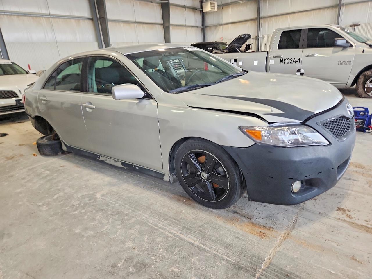 2011 TOYOTA CAMRY