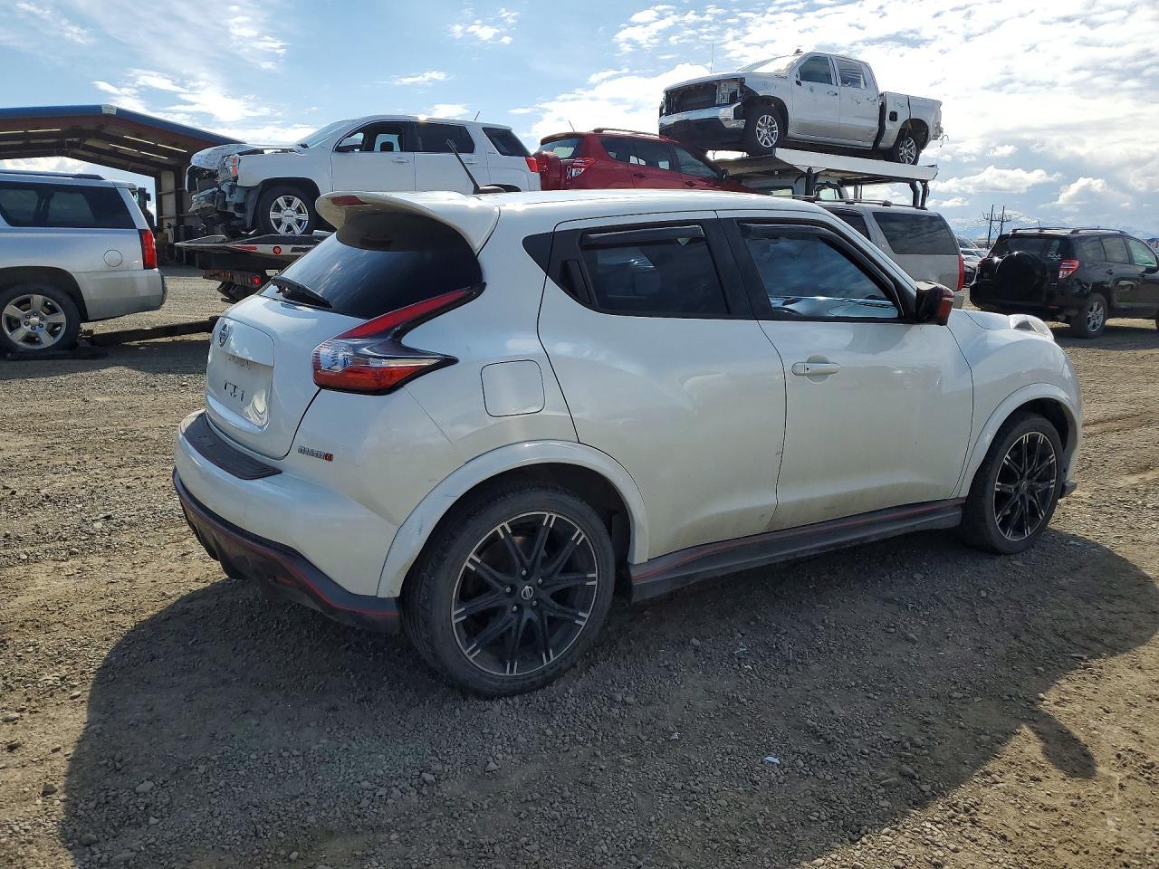 2015 NISSAN Juke