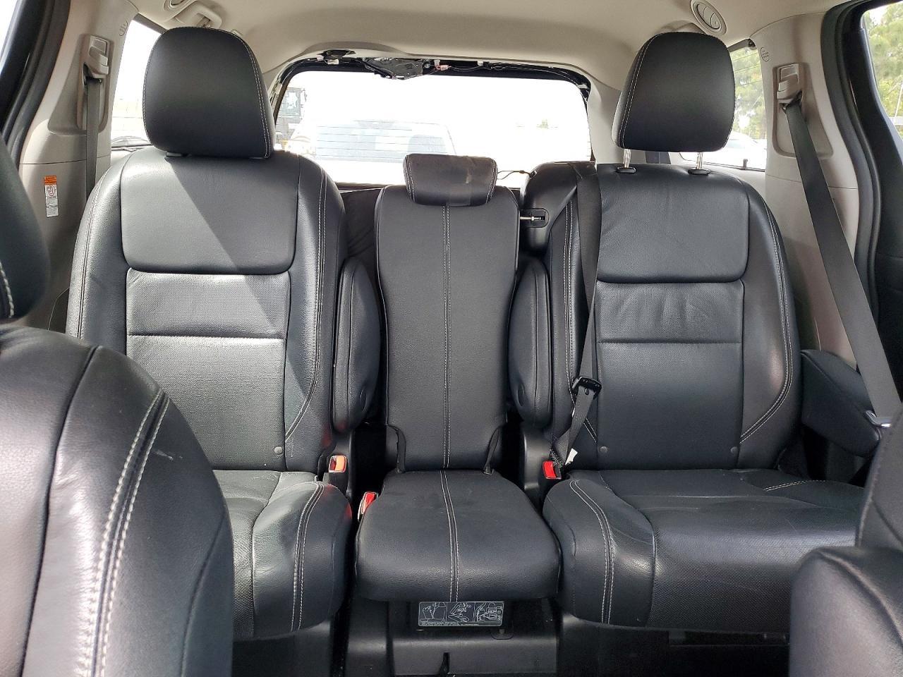 2017 TOYOTA SIENNA