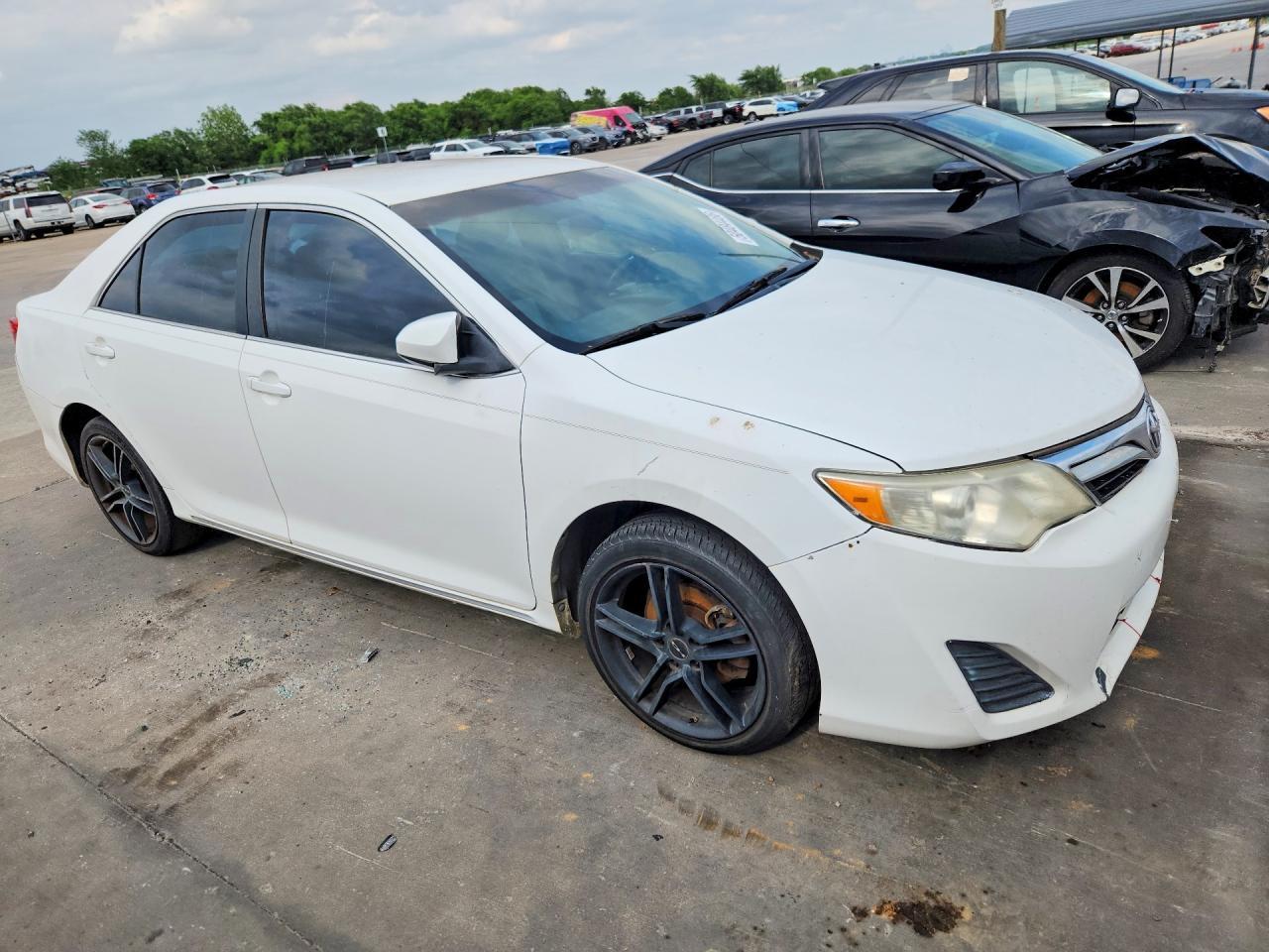 2012 TOYOTA CAMRY