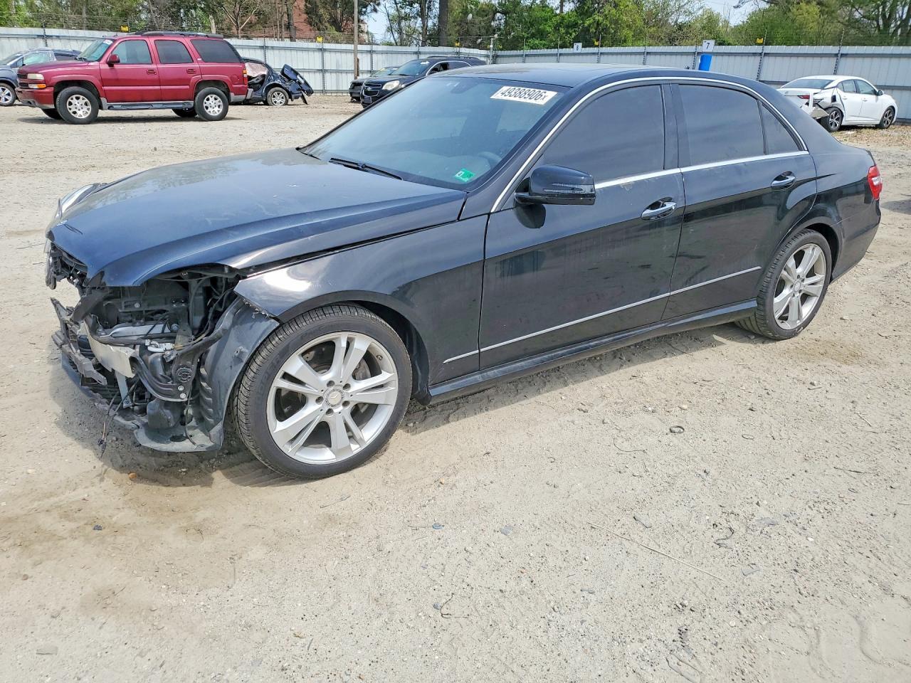 2013 MERCEDES-BENZ E-Class