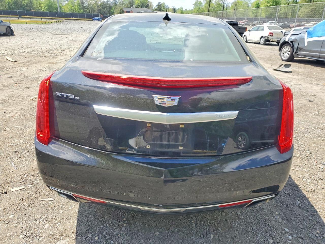 2016 CADILLAC XTS
