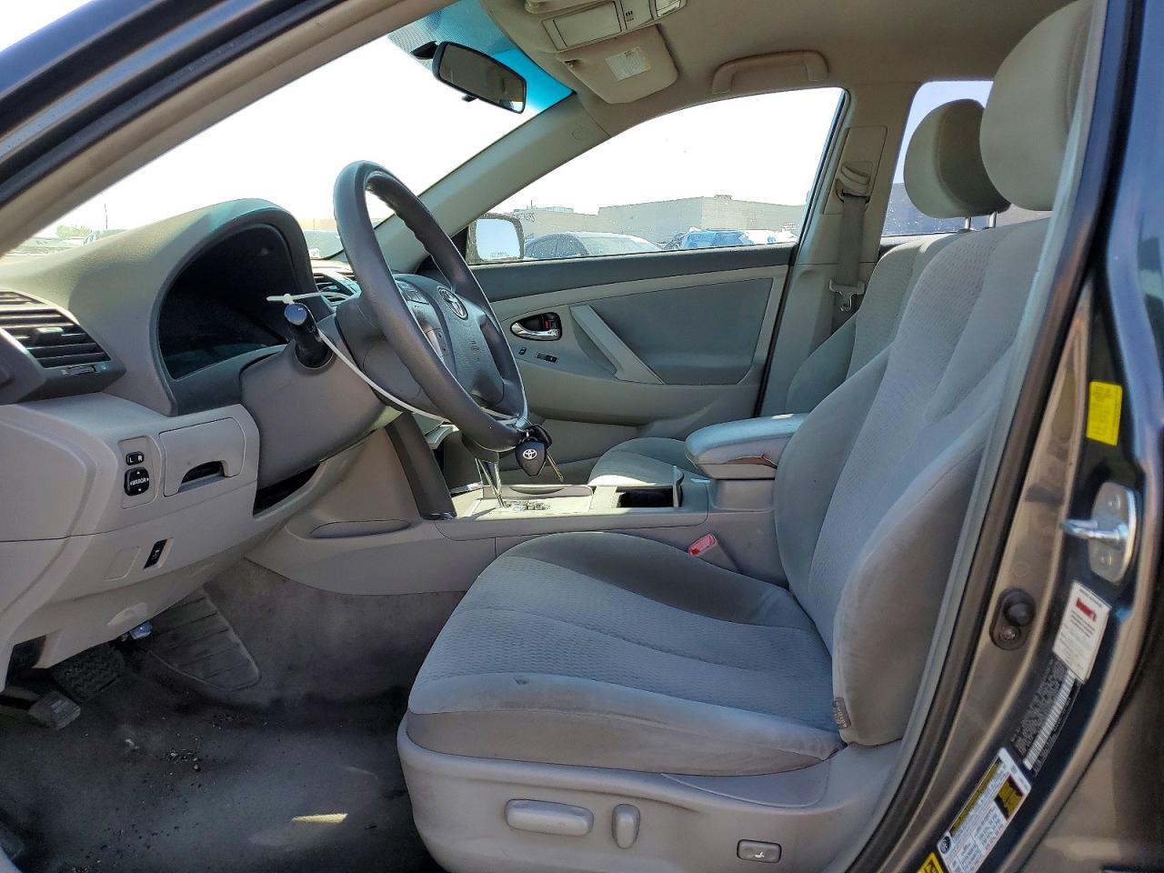 2011 TOYOTA CAMRY