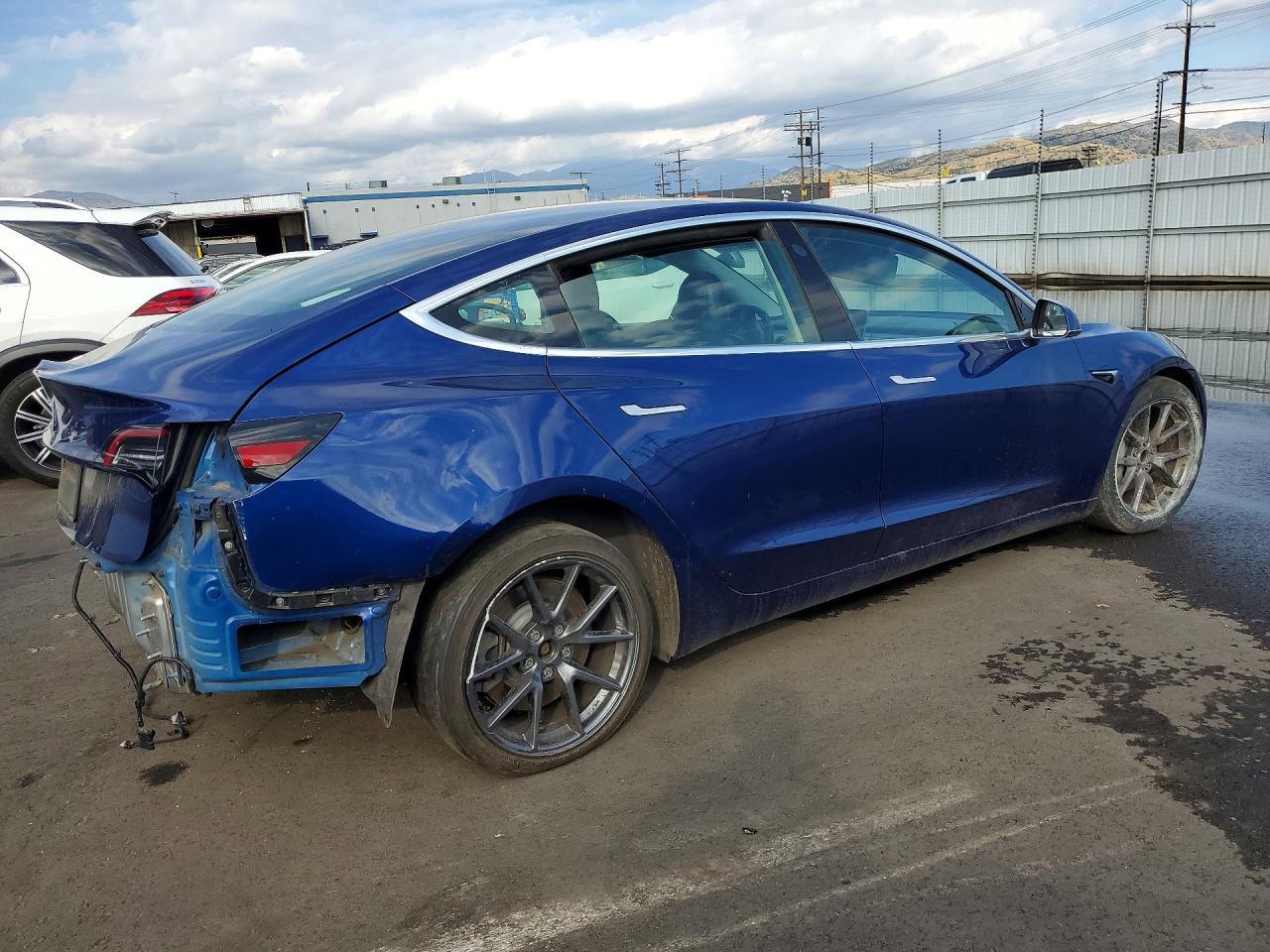 2020 TESLA MODEL 3