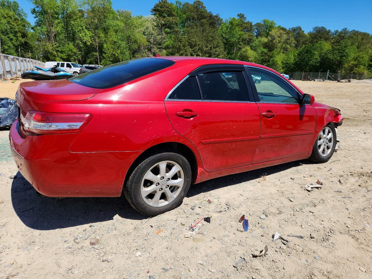 2011 TOYOTA CAMRY
