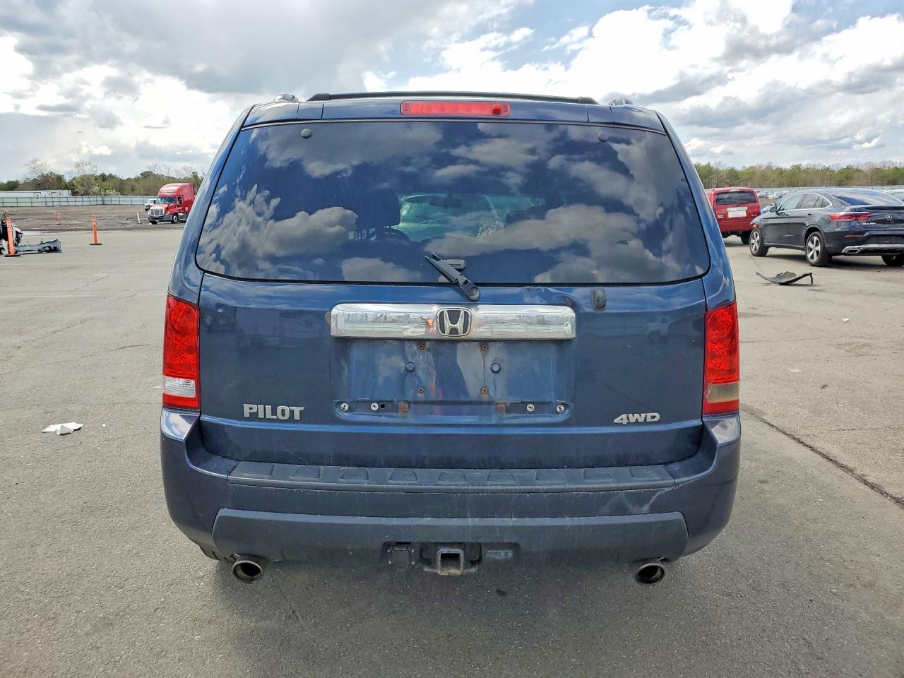 2011 HONDA PILOT