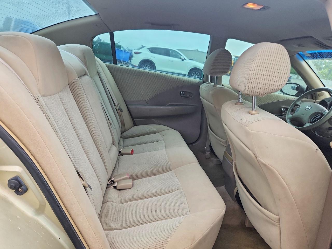 2002 NISSAN ALTIMA