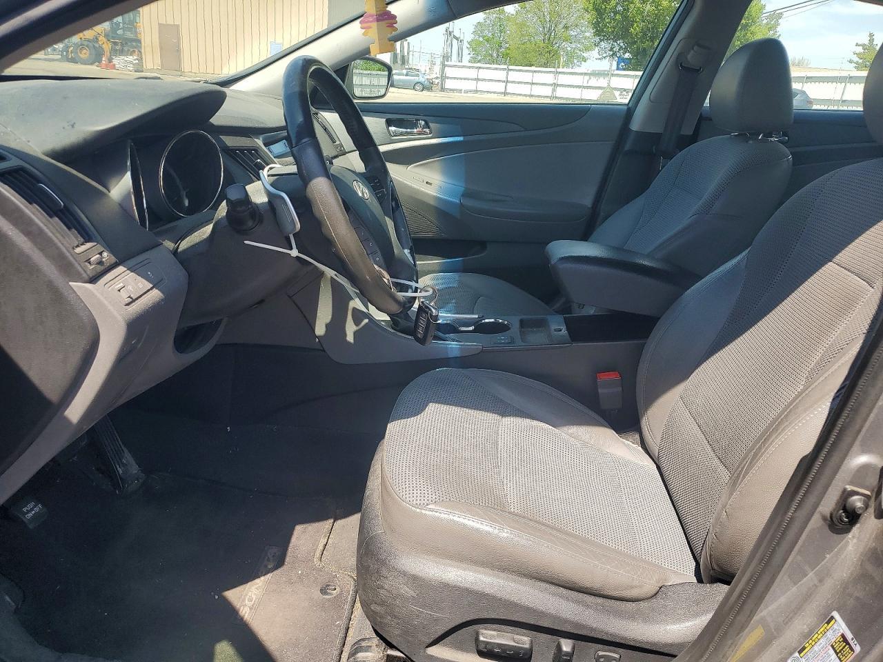 2013 HYUNDAI SONATA