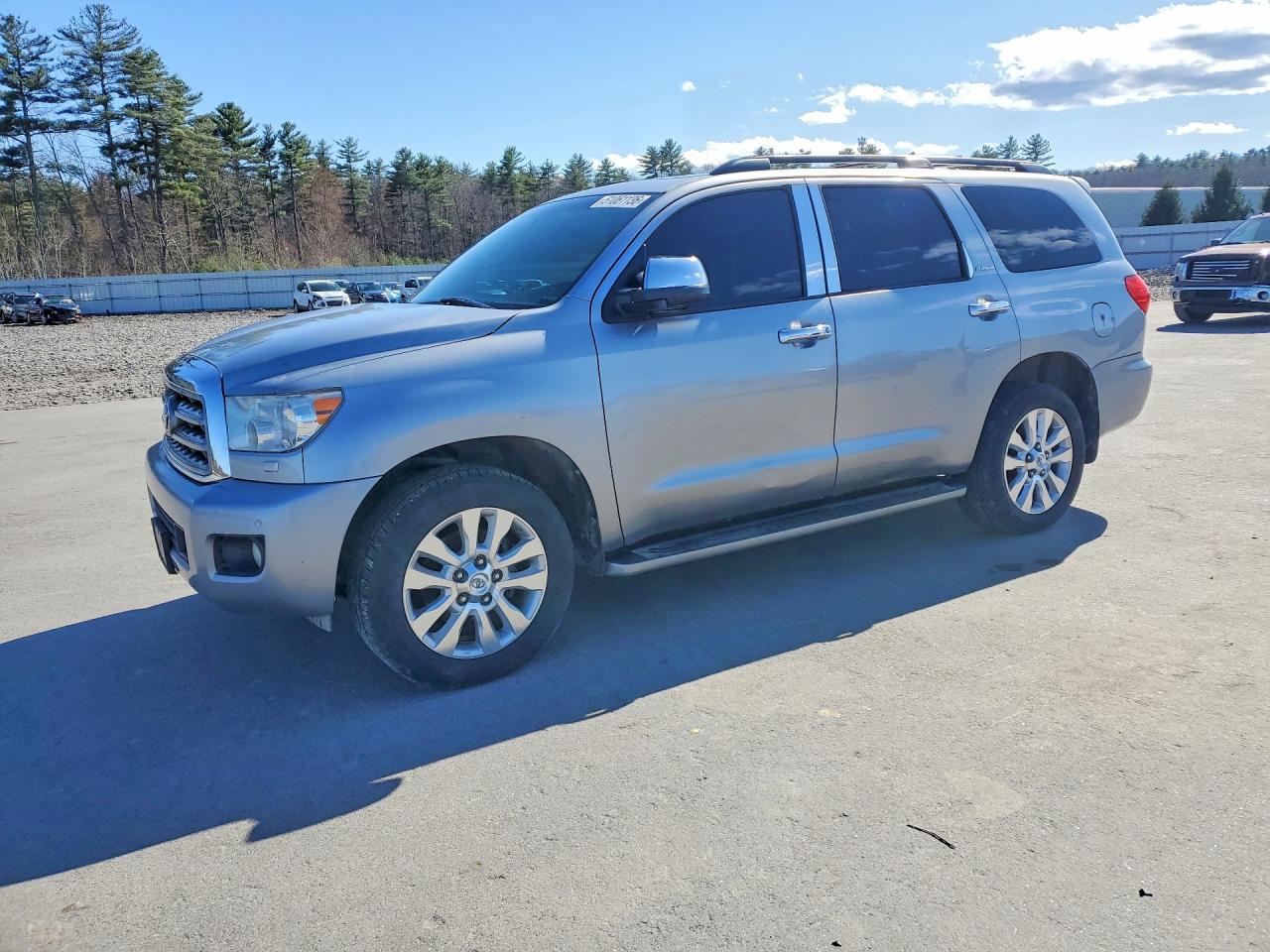 2010 TOYOTA Sequoia