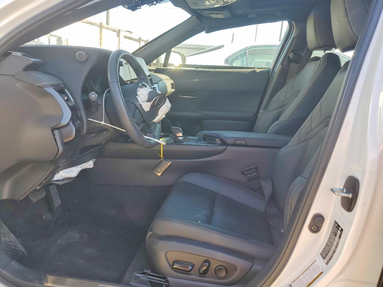2025 LEXUS UX 300H