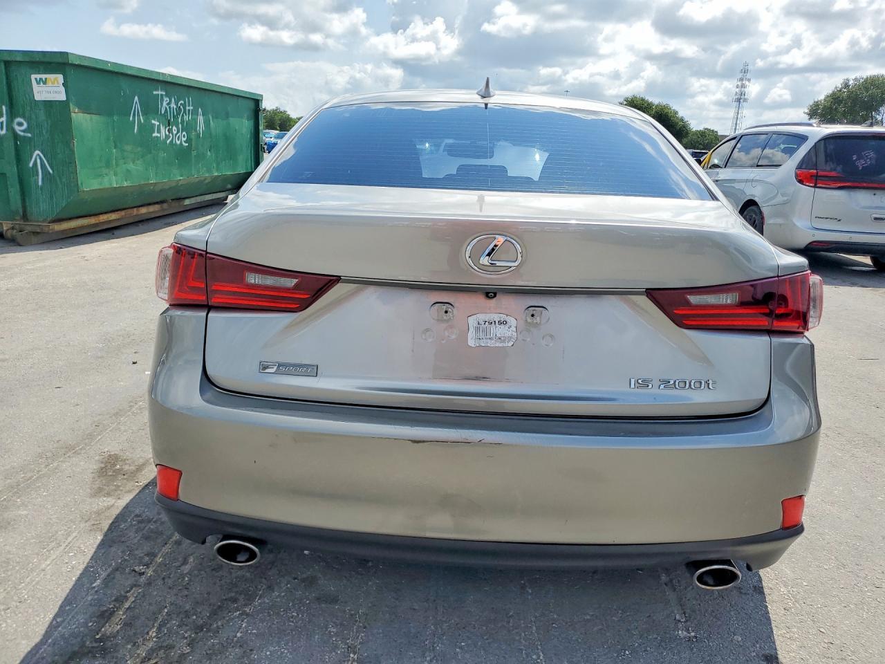 2016 LEXUS IS 200t
