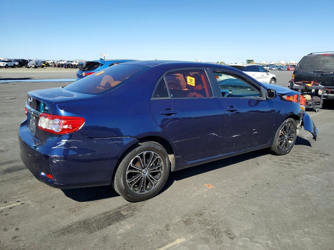 2011 TOYOTA COROLLA