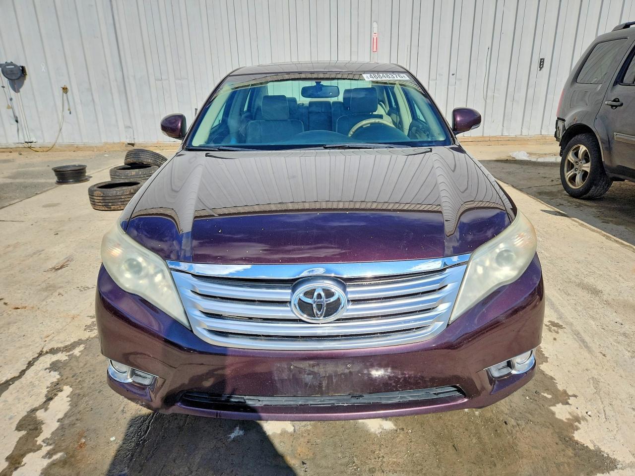 2011 TOYOTA Avalon
