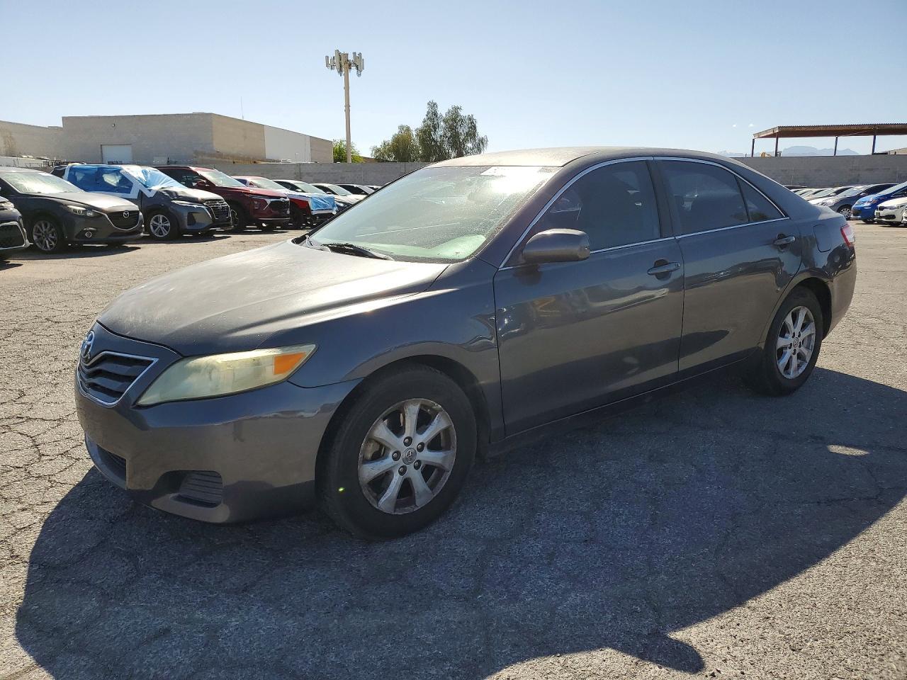 2011 TOYOTA CAMRY