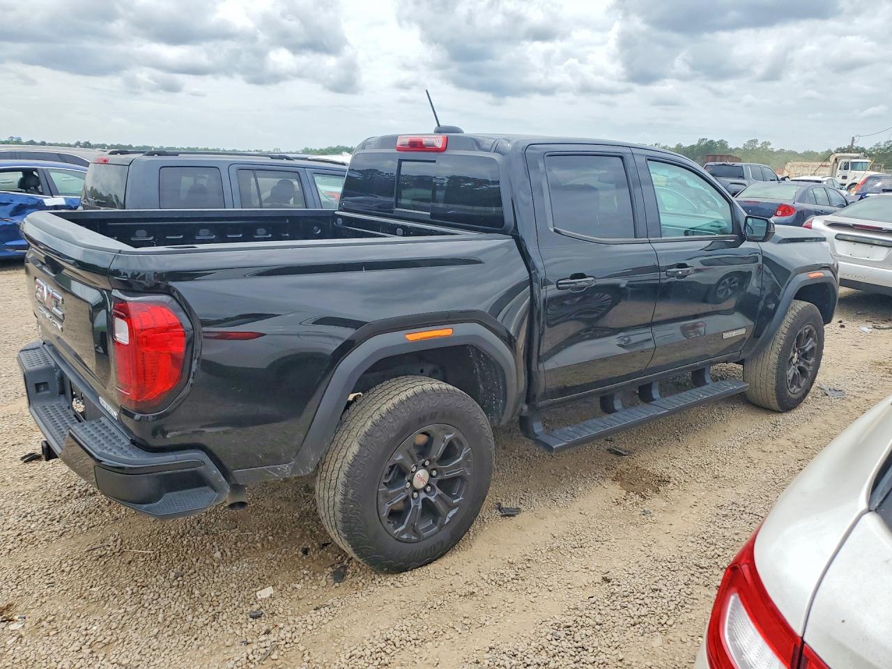 2024 GMC CANYON