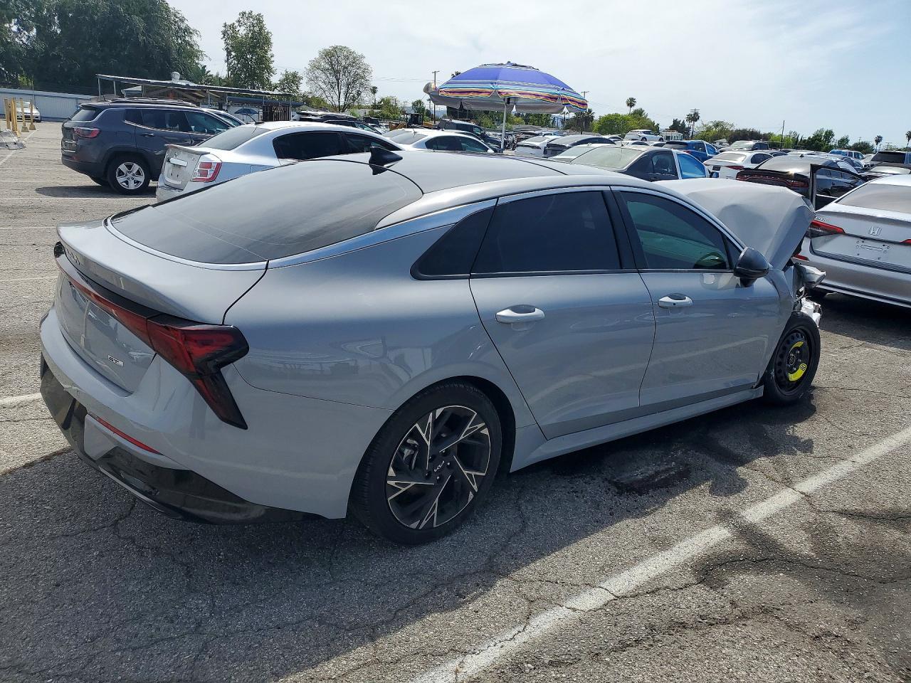 2025 KIA K5