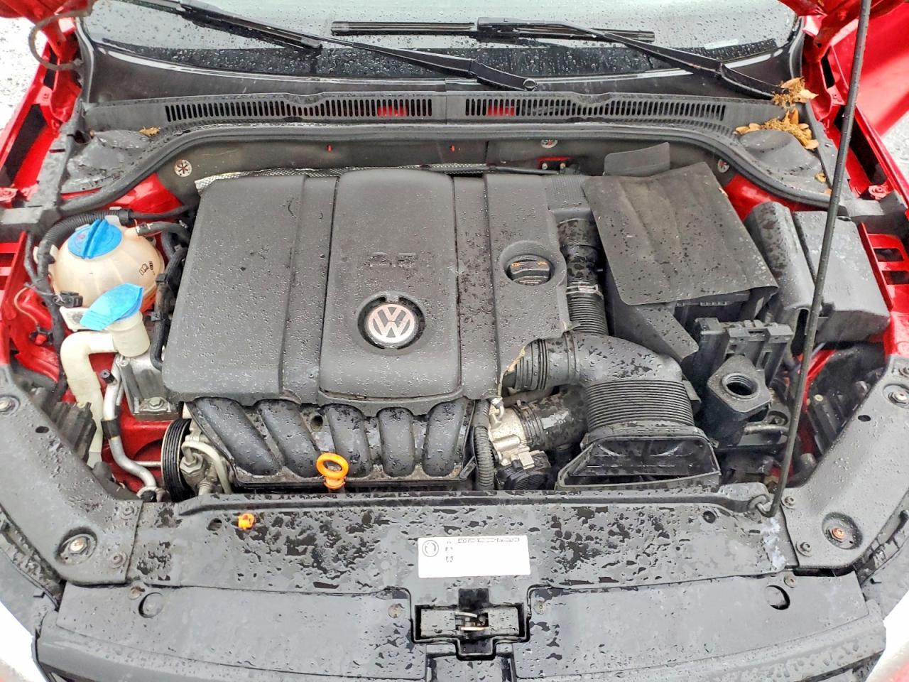 2011 VOLKSWAGEN JETTA