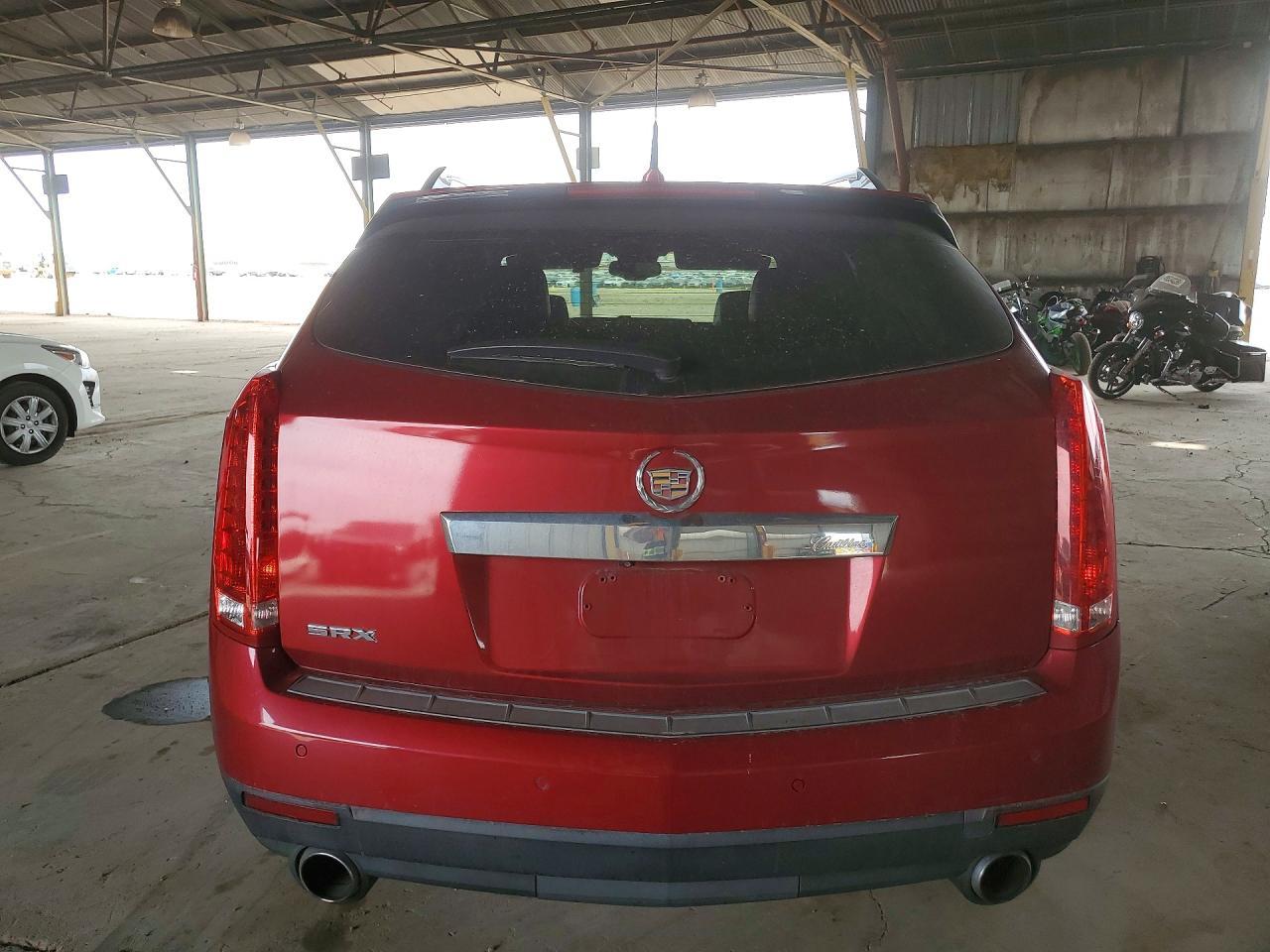 2010 CADILLAC SRX
