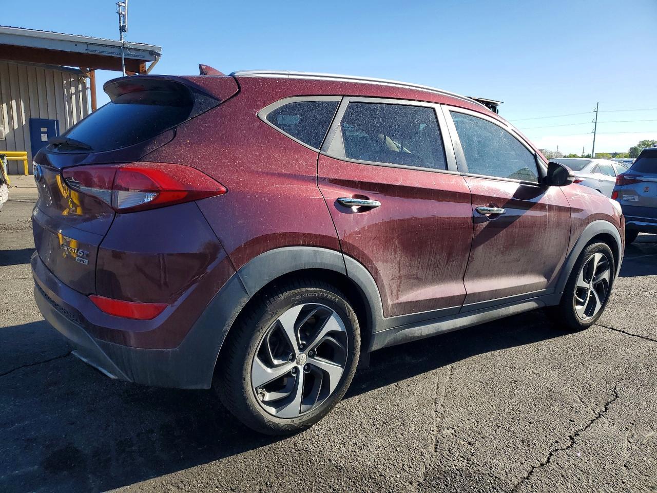 2016 HYUNDAI TUCSON