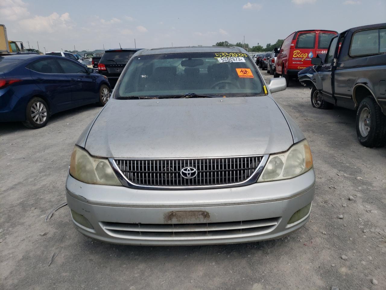 2001 TOYOTA Avalon