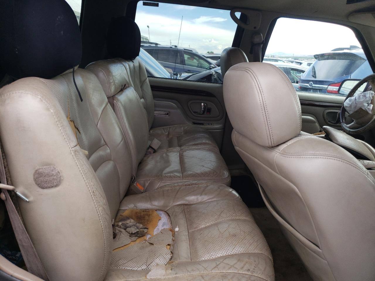 2000 CADILLAC ESCALADE