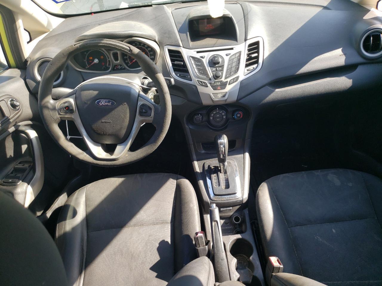2013 FORD Fiesta