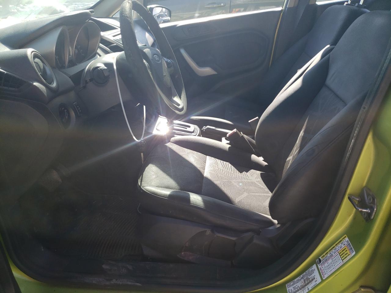 2013 FORD Fiesta