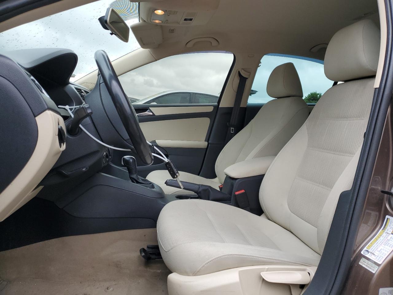 2012 VOLKSWAGEN JETTA