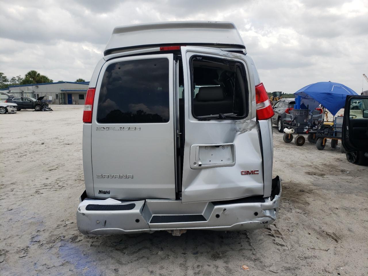 2020 GMC Savana