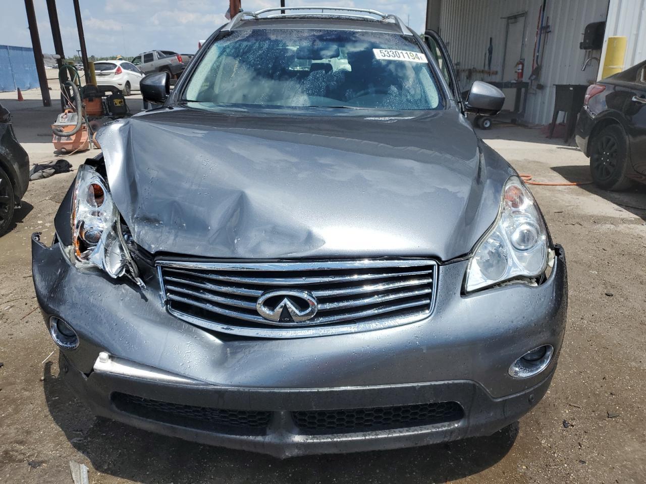 2011 INFINITI EX35