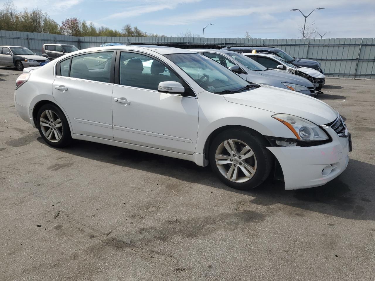 2011 NISSAN ALTIMA