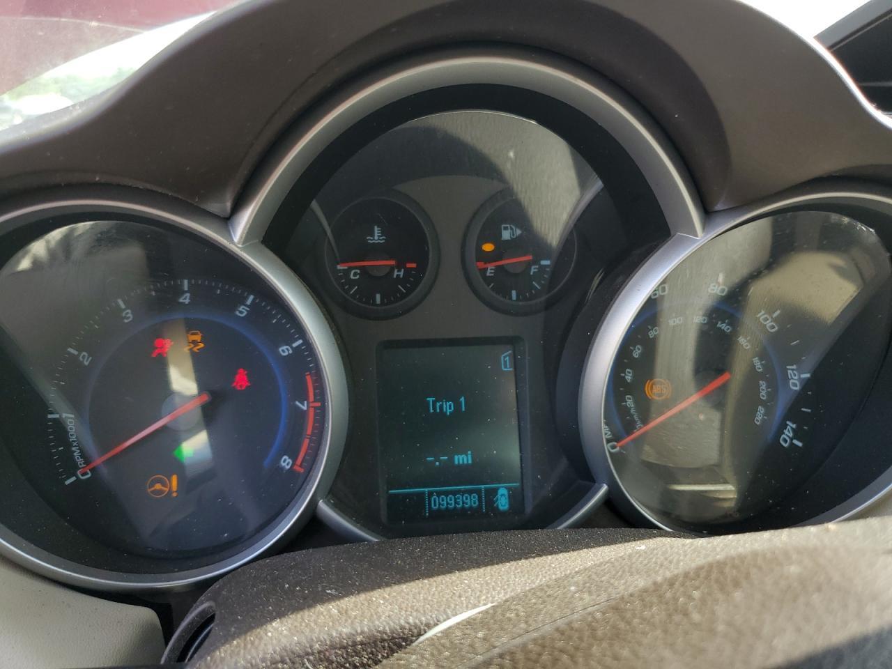 2011 CHEVROLET CRUZE