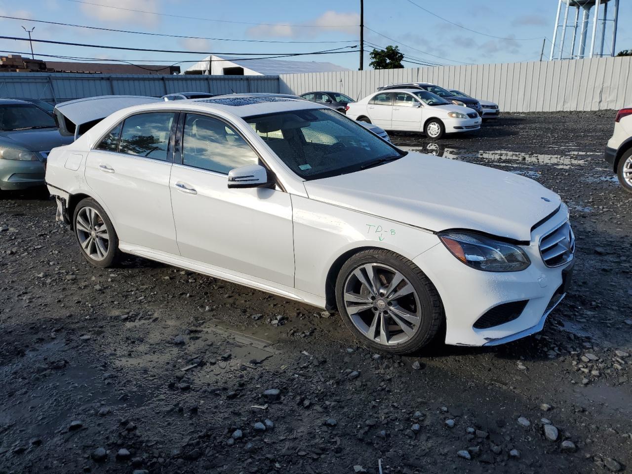 2016 MERCEDES-BENZ E-Class