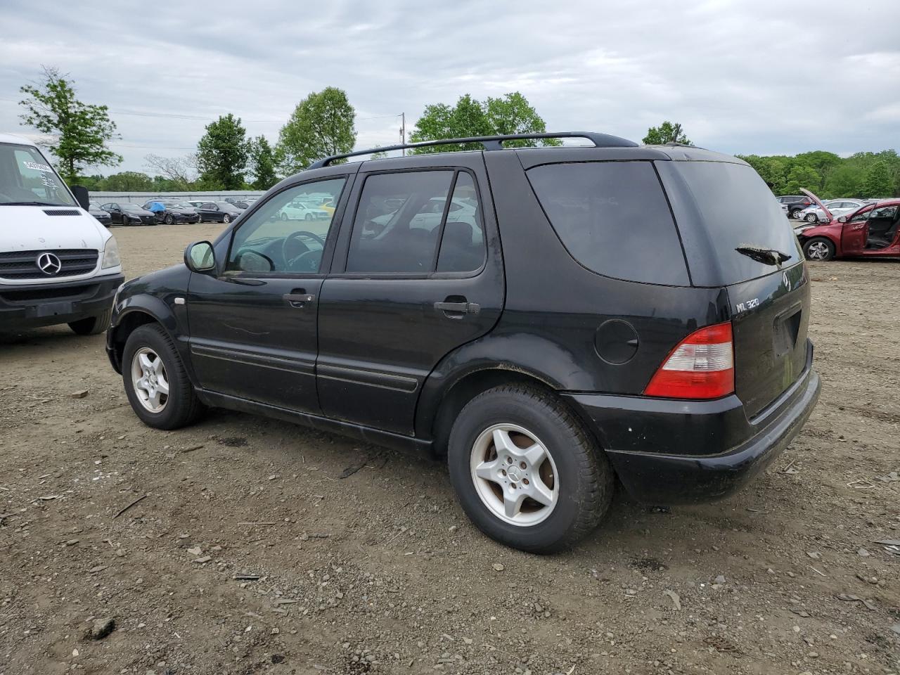 2001 MERCEDES-BENZ ML-Class