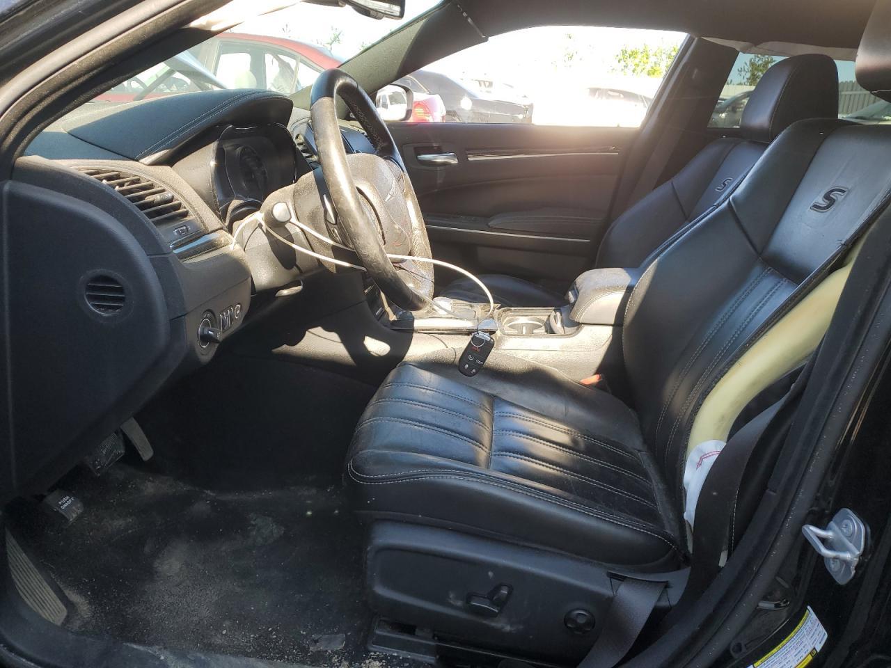 2019 CHRYSLER 300