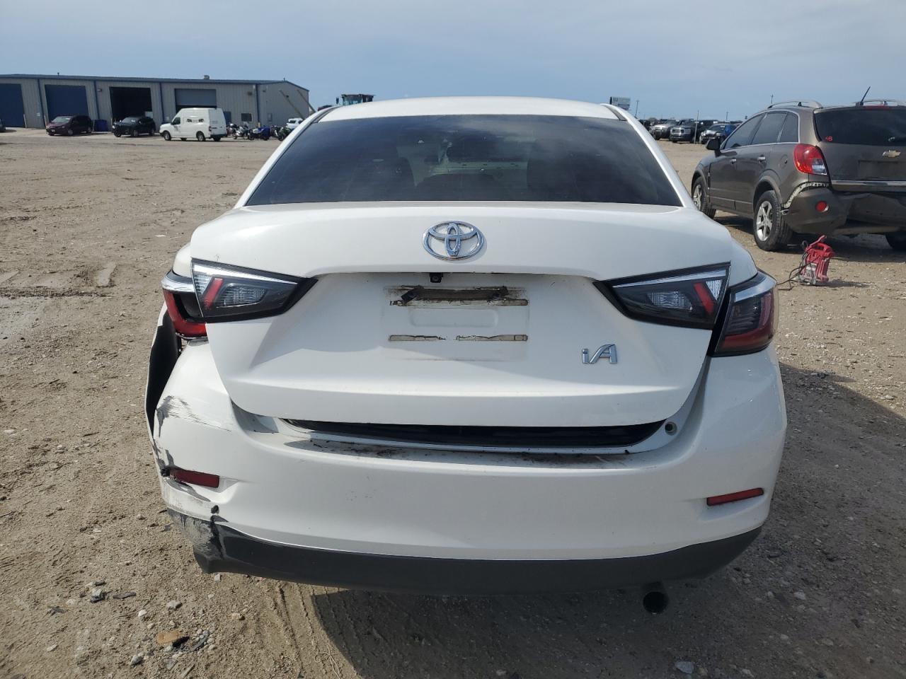 2017 TOYOTA YARIS