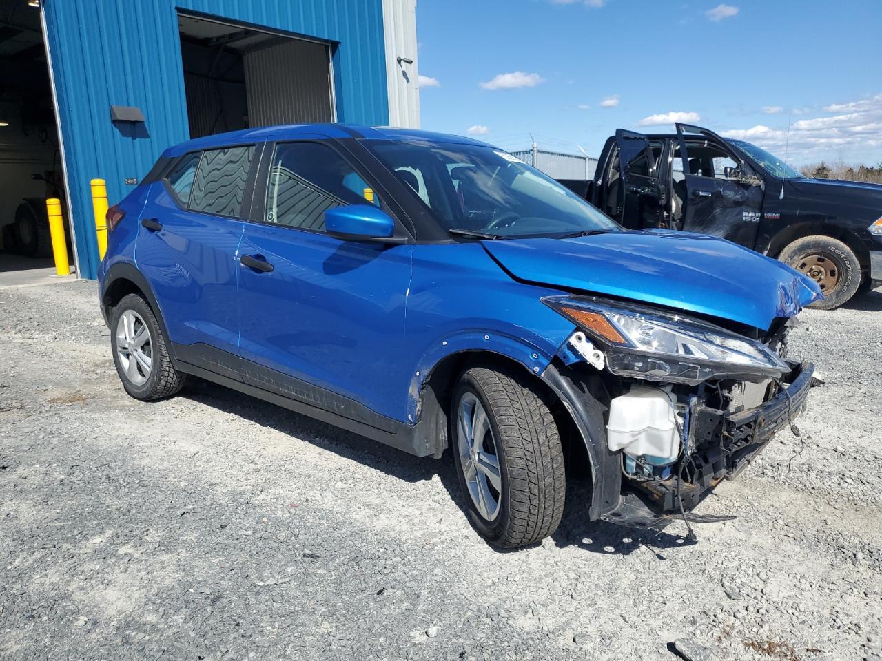 2021 NISSAN KICKS
