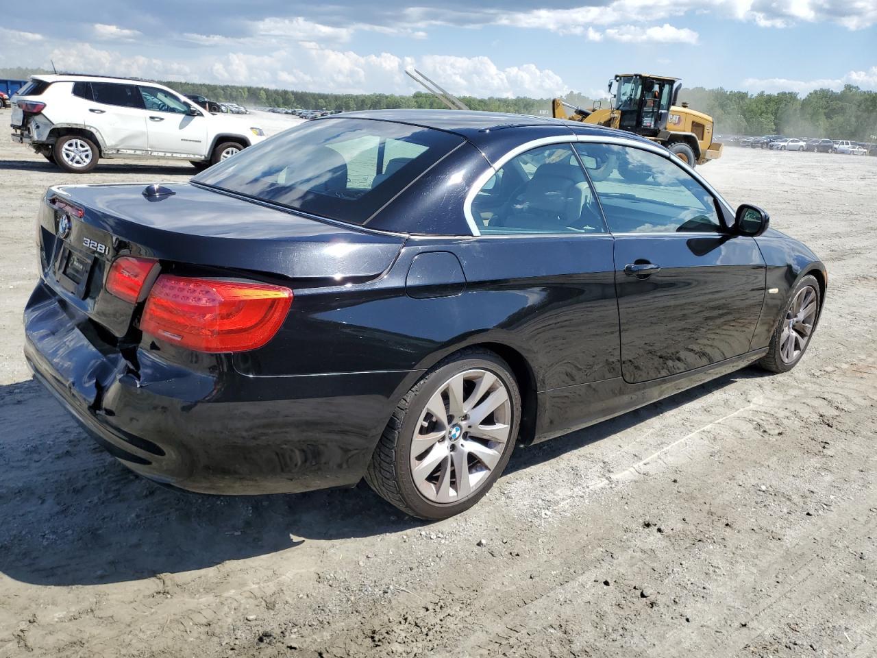 2011 BMW 3 SERIES